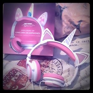 LED Light up Unicorn headphones
